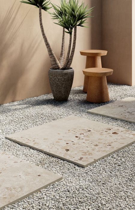 Walls & floors - Oostkamp - keramische tegel - vloer - terras - grind - steentjes - ceppo - terrazzo - beige